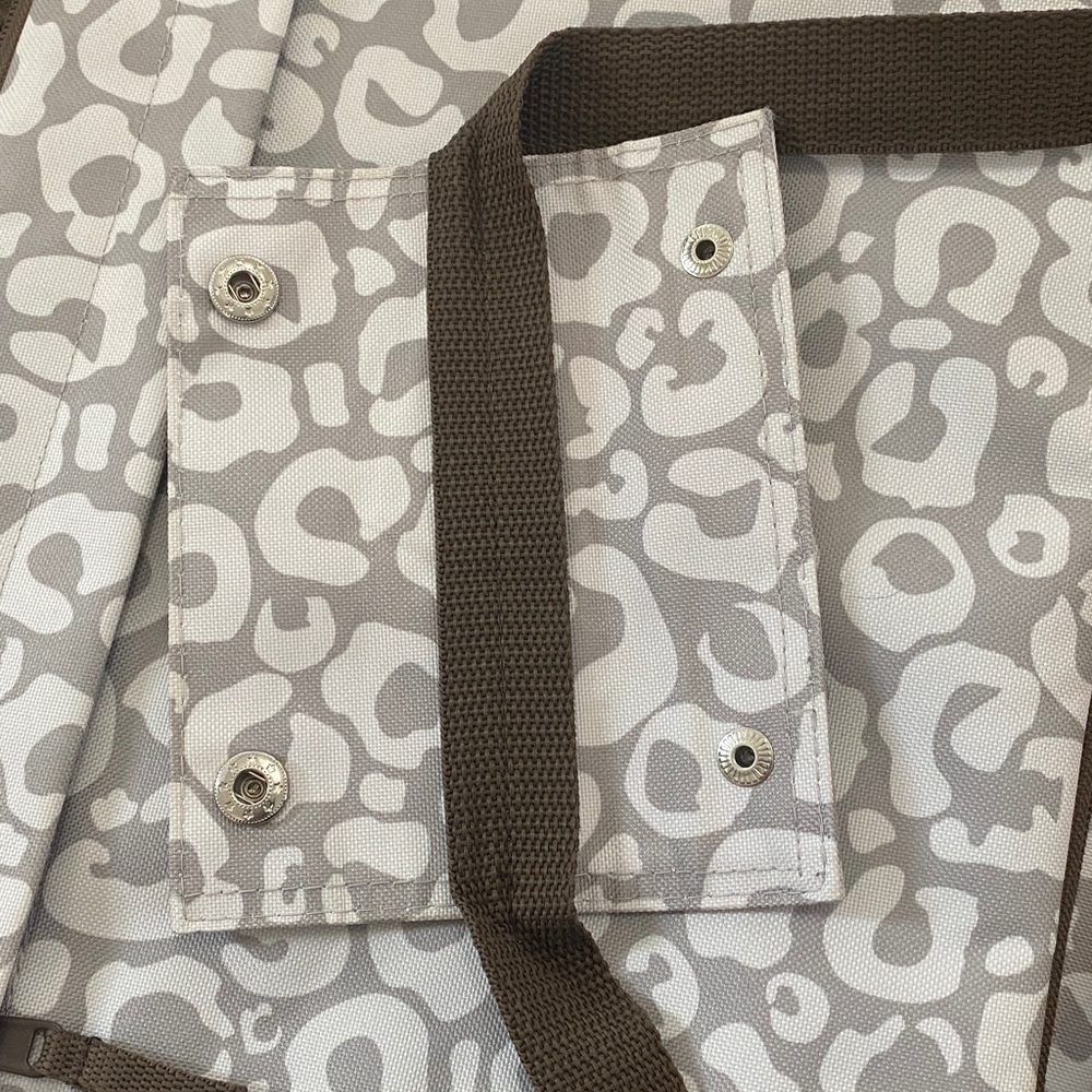 Thirty-one Perfect Party Casserole Carrier - Picture 10 of 16
